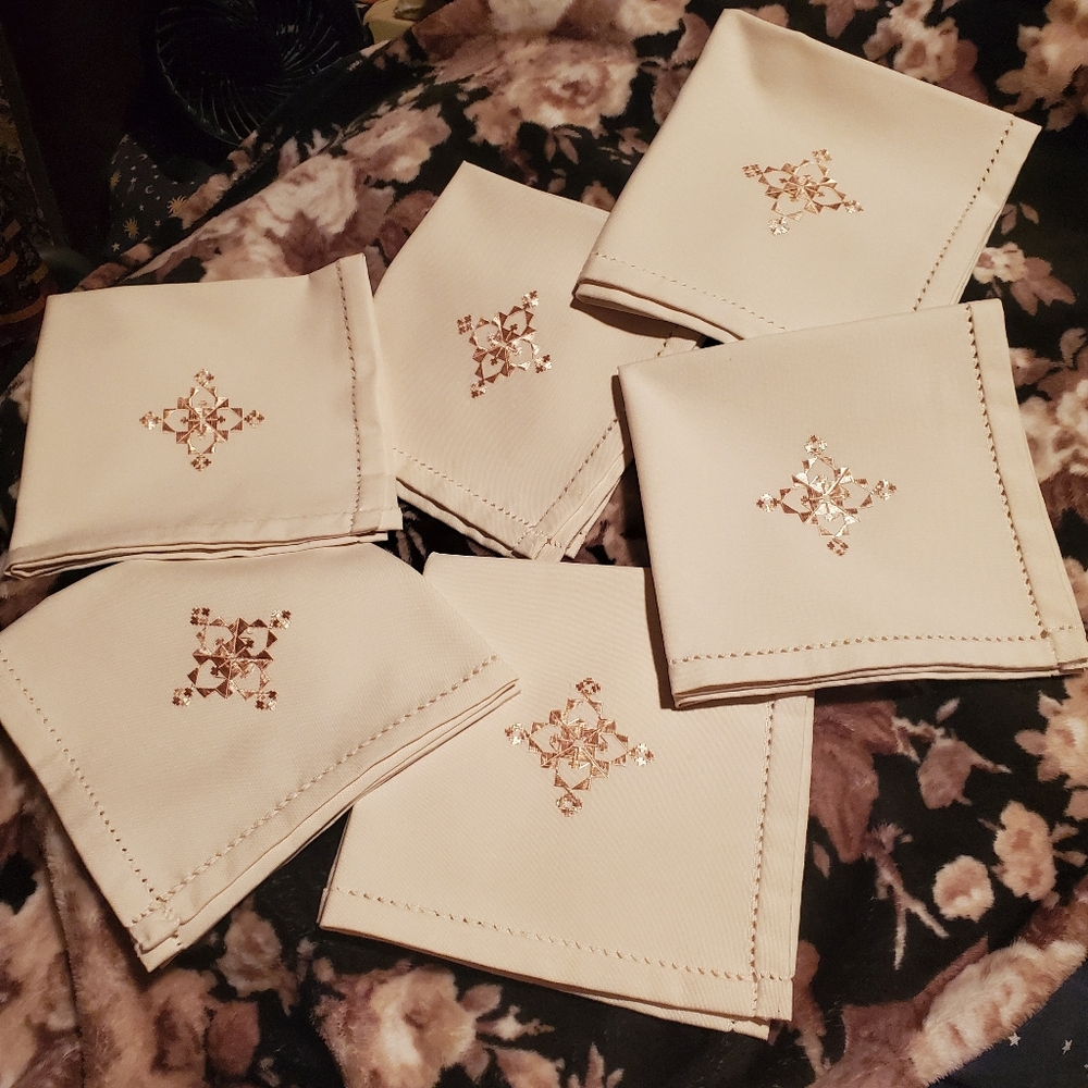 Embroidered Cloth Napkins Bundle Set Of Six